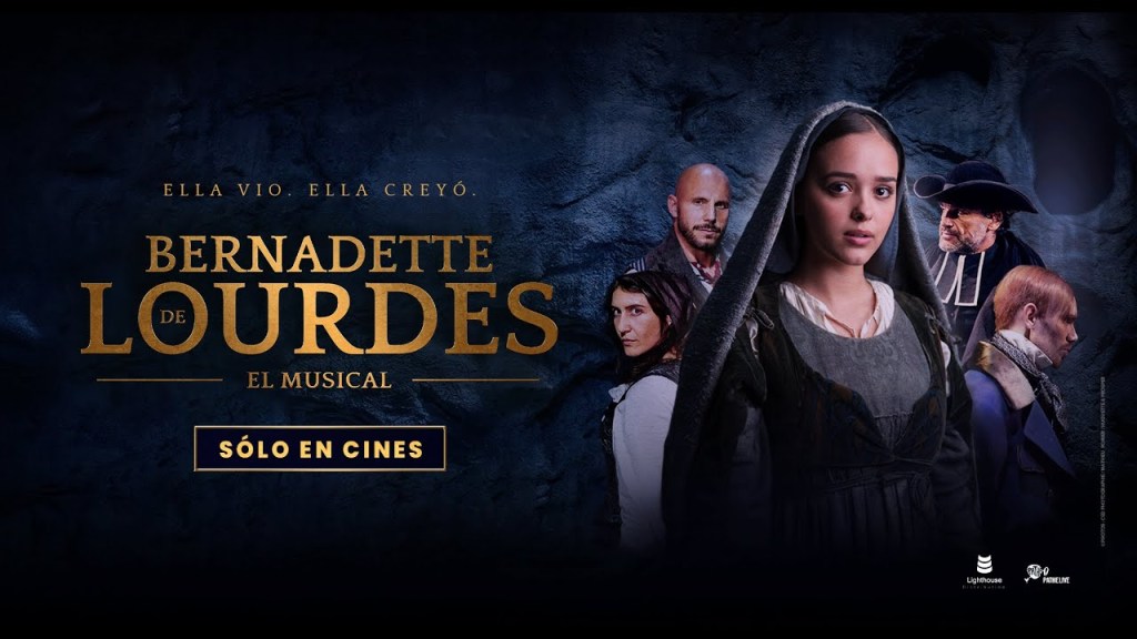 Escena del musical francés Bernadette de Lourdes (2025), espectáculo teatral que combina música, actuación y espiritualidad para narrar la vida de la joven Bernadette Soubirous, presentado en funciones especiales en salas de cine seleccionadas.