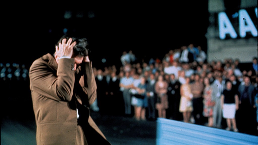 Escena de la película Z (1969) de Costa-Gavras, que retrata el juicio político tras un crimen de Estado.